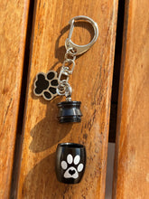 Charger l'image dans la galerie, Porte clé urne chien