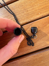 Charger l'image dans la galerie, collier funeraire pour homme