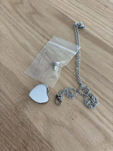Charger l'image dans la galerie, Collier urne cœur LOVE - photo 6