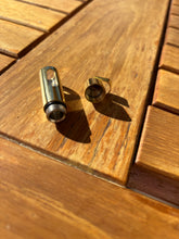 Charger l'image dans la galerie, pendentif funeraire dore ouvert pour cendres