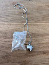 Charger l'image dans la galerie, Pendentif Funéraire Cœur - photo 3