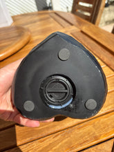 Charger l'image dans la galerie, urne angel chat vue du dessous