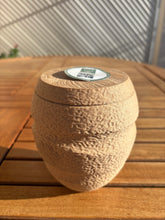 Charger l'image dans la galerie, urne bio pour chat ou chien