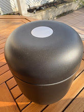 Charger l'image dans la galerie, urne cineraire solide noire