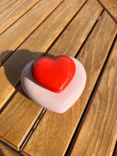 Charger l'image dans la galerie, urne funeraire ceramique coeur