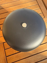 Charger l'image dans la galerie, urne funeraire cineraire noire