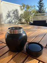 Charger l'image dans la galerie, urne funeraire ouverte felix