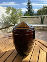 Charger l'image dans la galerie, urne mandalay bordeaux vue montagne