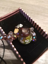 Charger l'image dans la galerie, Pendentif Funéraire Bohemian