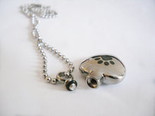 Charger l'image dans la galerie, Pendentif Cendre Tilka