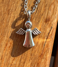 Charger l&#39;image dans la galerie, Collier Urne Ange Argenté
