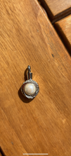 Charger l&#39;image dans la galerie, Pendentif funéraire : Prestige
