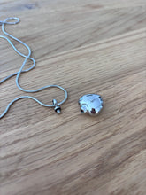 Charger l'image dans la galerie, Pendentif Funéraire Cœur - détail
