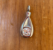 Charger l'image dans la galerie, Bijoux Funéraire : LarmRuby - photo 1
