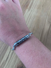 Charger l'image dans la galerie, Bracelet funéraire cyclindre
