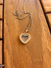 Charger l'image dans la galerie, Collier Urne cœur gold - photo 2
