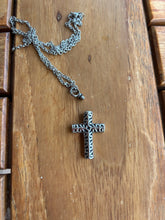 Charger l'image dans la galerie, Pendentif Funéraire Croix - photo 3
