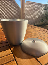 Charger l'image dans la galerie, urne aluminium grise Galaxy
