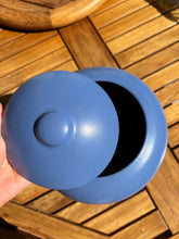 Charger l&#39;image dans la galerie, urne bleue celes bio
