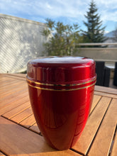 Charger l'image dans la galerie, urne pour enterrement rouge
