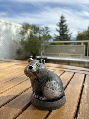 urne figurine pour hamster
