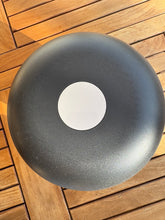 Charger l'image dans la galerie, urne pour homme ou femme solide
